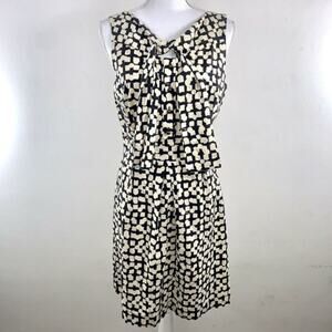 TRINA TURK Tie Collar Dress Size 4 Grey Cream Pleated Classic‎ Button Print